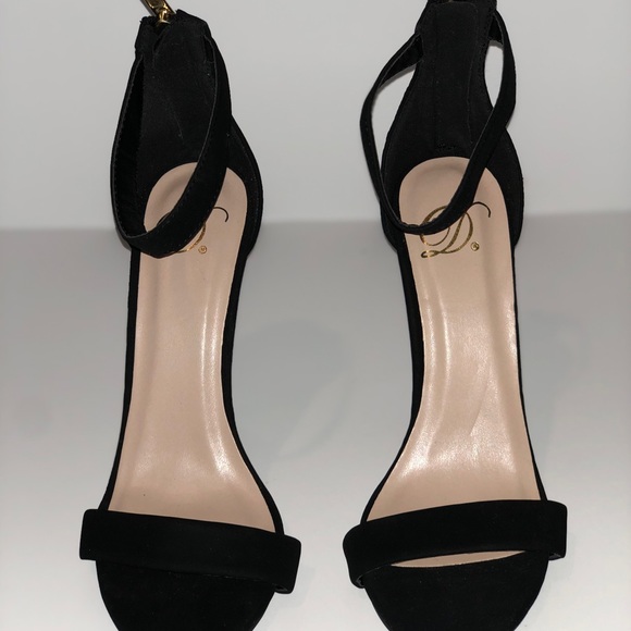 Black 5 inch heels - Picture 2 of 3